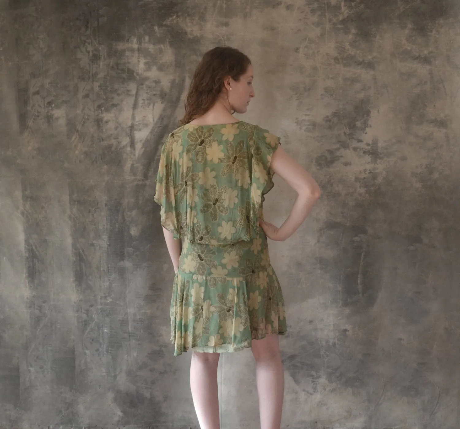 1920s Flapper Dress in Floral Silk size S