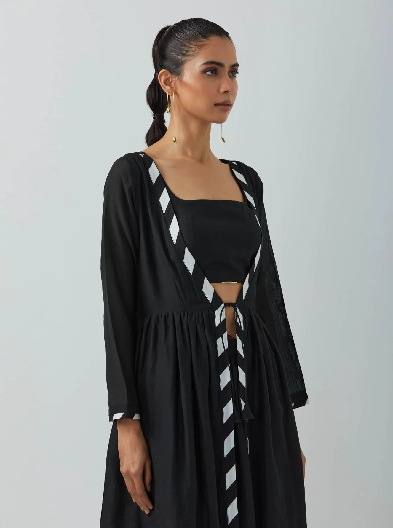 Black Chanderi Zade Bralette With Full Length Skirt And Overlay (Set Of 3)
