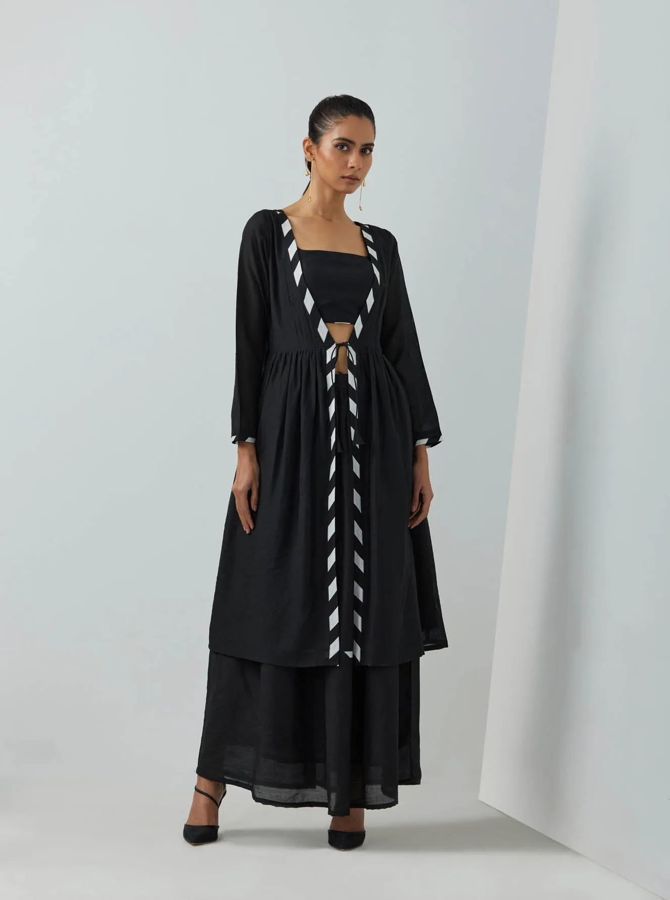 Black Chanderi Zade Bralette With Full Length Skirt And Overlay (Set Of 3)