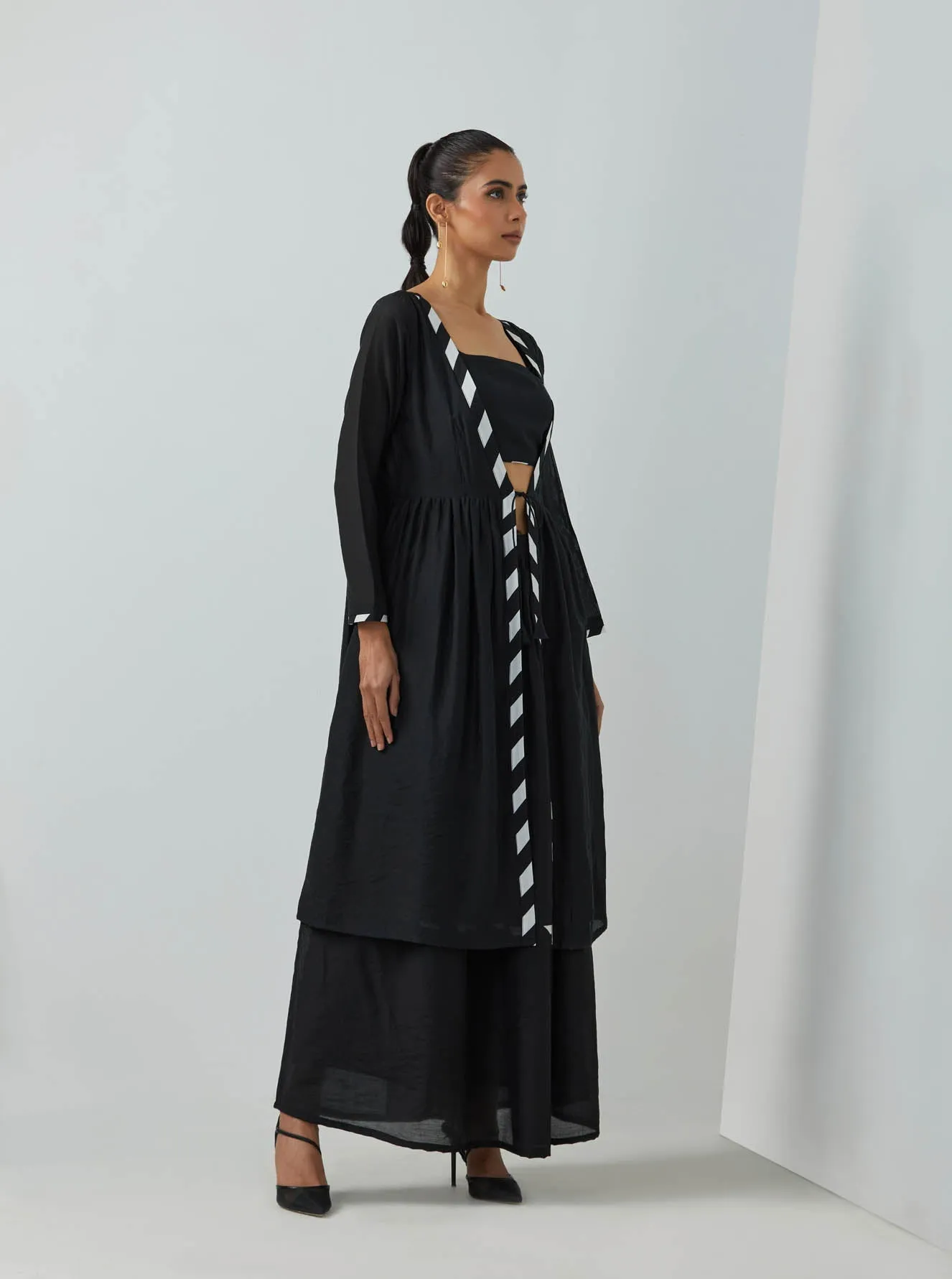 Black Chanderi Zade Bralette With Full Length Skirt And Overlay (Set Of 3)