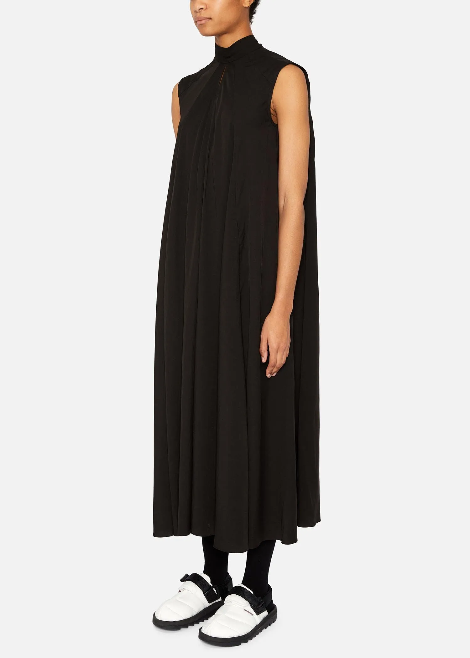 CAPE DRESS BLACK