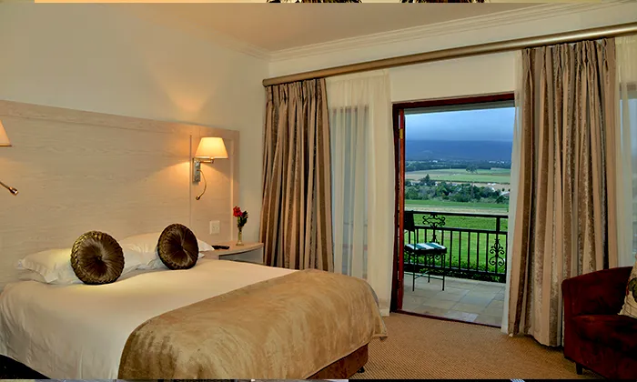 Cape Winelands: 1-Night Stay for Two with Wine Tasting & R100 Wine Voucher at Val Du Charron Wine & Leisure Estate