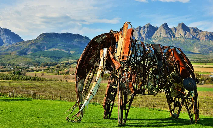 Cape Winelands: 1-Night Stay for Two with Wine Tasting & R100 Wine Voucher at Val Du Charron Wine & Leisure Estate