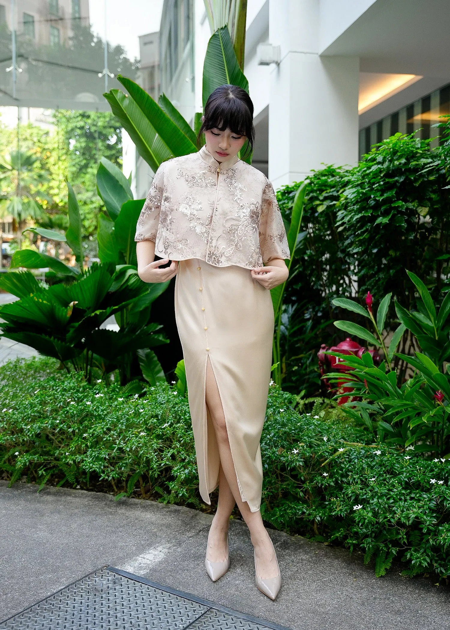 Lace Cape (Champagne)