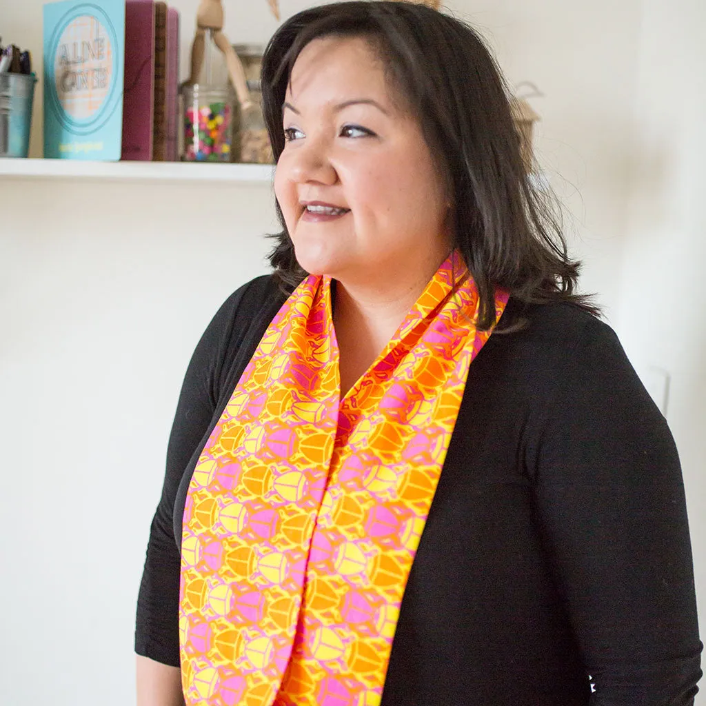 "BeetleBrite" Bugs Infinity Scarf